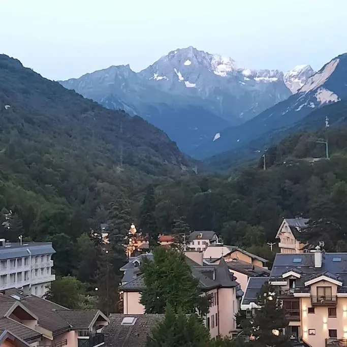 Central Studio Ideal For Hikers Or Skiers Brides-les-Bains