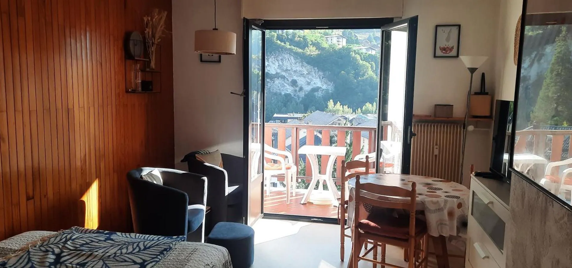 Central Studio Ideal For Hikers Or Skiers Brides-les-Bains 0*,  France